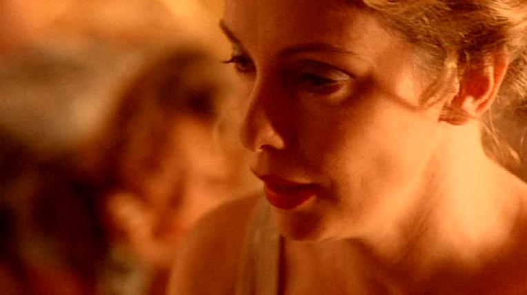 THE DELINQUENTS. CHARLIE SCHLATTER EN EL PAPEL DE BROWNIE Y KYLIE MINOGUE EN EL DE LOLA