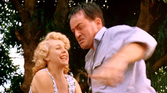 THE DELINQUENTS. CHARLIE SCHLATTER EN EL PAPEL DE BROWNIE Y KYLIE MINOGUE EN EL DE LOLA