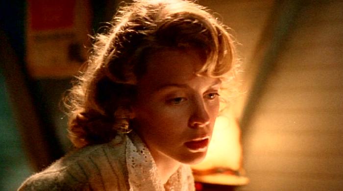 THE DELINQUENTS. CHARLIE SCHLATTER EN EL PAPEL DE BROWNIE Y KYLIE MINOGUE EN EL DE LOLA