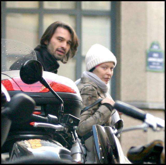 KYLIE MINOGUE PARIS 4 DE ENERO