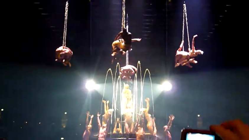 KYLIE MINOGUE. APHRODITE. LES FOLIES