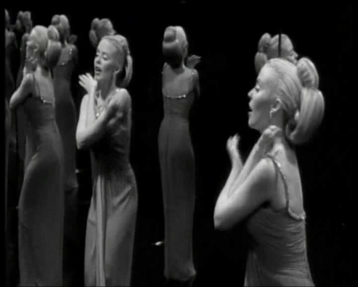 KYLIE MINOGUE. TWO HEARTS