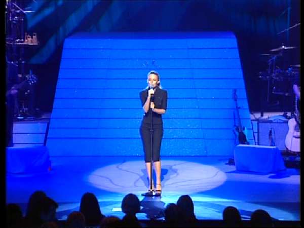 KYLIE MINOGUE 'BREATH'LIVE IN SIDNEY 1998