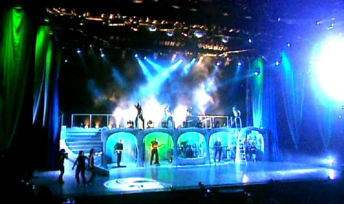 KYLIE MINOGUE 'BUTTERFLY' LIVE IN SIDNEY