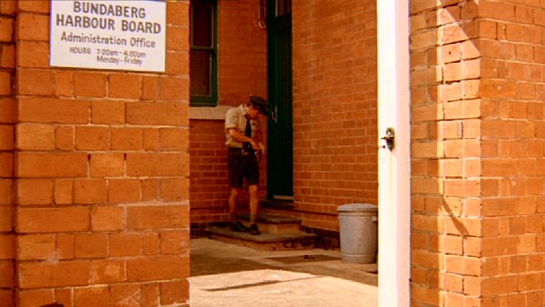 THE DELINQUENTS. CHARLIE SCHLATTER EN EL PAPEL DE BROWNIE Y KYLIE MINOGUE EN EL DE LOLA