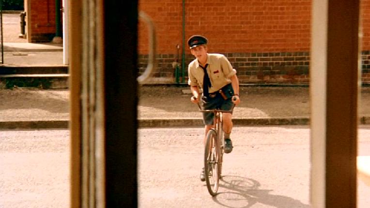 THE DELINQUENTS. CHARLIE SCHLATTER EN EL PAPEL DE BROWNIE Y KYLIE MINOGUE EN EL DE LOLA