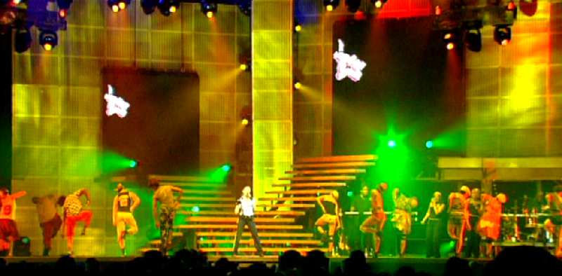 KYLIE MINOGUE 'COWBOY STYLE' FROM LIVE IN MANCHESTER 2002