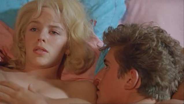 THE DELINQUENTS. CHARLIE SCHLATTER EN EL PAPEL DE BROWNIE Y KYLIE MINOGUE EN EL DE LOLA