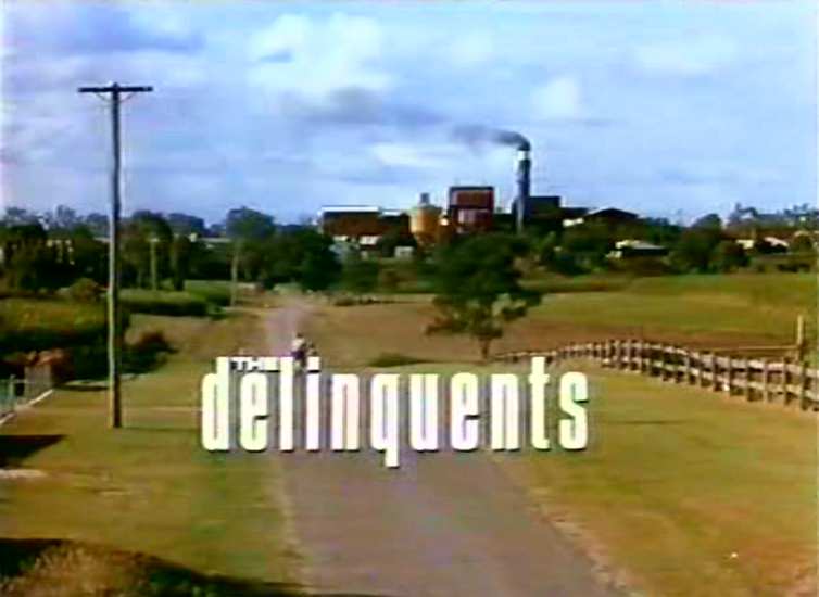 THE DELINQUENTS. CHARLIE SCHLATTER EN EL PAPEL DE BROWNIE Y KYLIE MINOGUE EN EL DE LOLA
