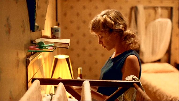 THE DELINQUENTS. CHARLIE SCHLATTER EN EL PAPEL DE BROWNIE Y KYLIE MINOGUE EN EL DE LOLA