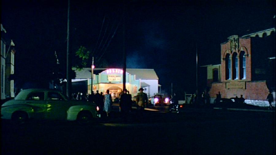 THE DELINQUENTS. CHARLIE SCHLATTER EN EL PAPEL DE BROWNIE Y KYLIE MINOGUE EN EL DE LOLA