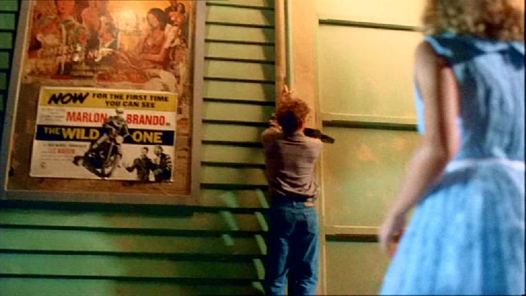 THE DELINQUENTS. CHARLIE SCHLATTER EN EL PAPEL DE BROWNIE Y KYLIE MINOGUE EN EL DE LOLA