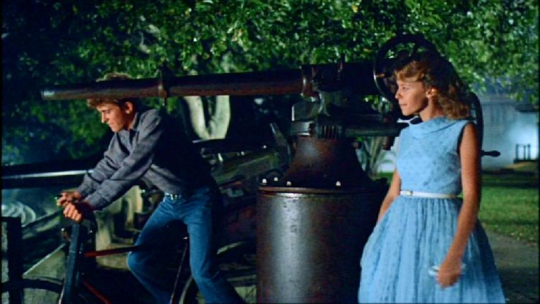 THE DELINQUENTS. CHARLIE SCHLATTER EN EL PAPEL DE BROWNIE Y KYLIE MINOGUE EN EL DE LOLA