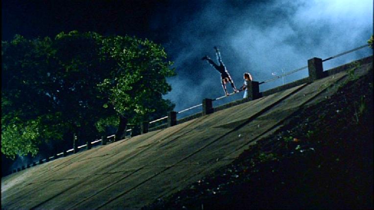 THE DELINQUENTS. CHARLIE SCHLATTER EN EL PAPEL DE BROWNIE Y KYLIE MINOGUE EN EL DE LOLA