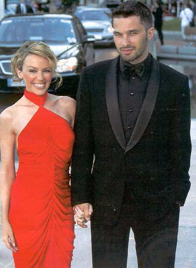 HELLO N.869 DE 2 DE JUNIO DE 2005