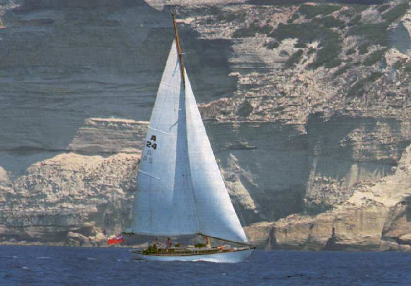 KYLIE MINOGUE EN HELLO 884