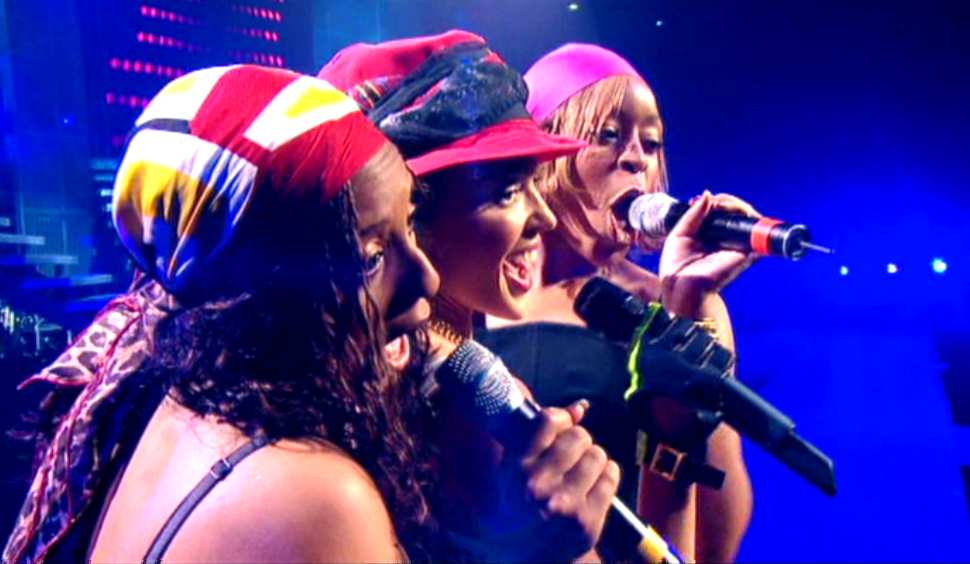 KYLIE MINOGUE 'KIDS' FROM LIVE IN MANCHESTER 2002