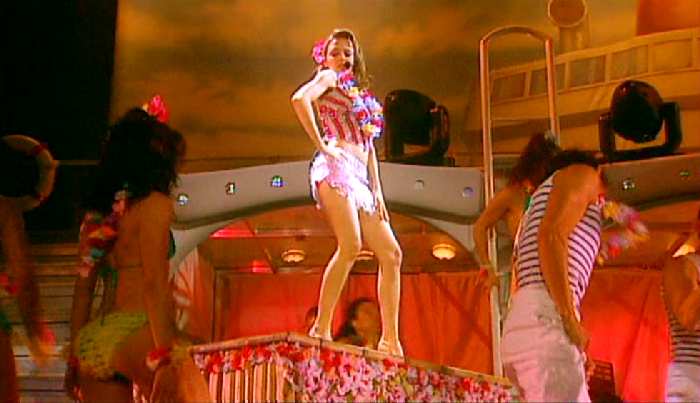 KYLIE MINOGUE 'KOOKACHOO'LIVE IN SIDNEY