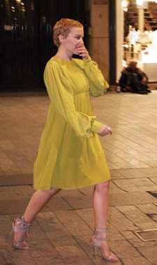 KYLIE MINOGUE EN PARIS