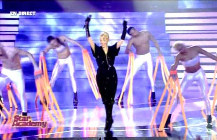 KYLIE MINOGUE. TWO HEARTS