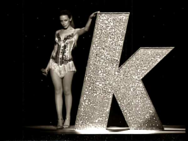 KYLIE MINOGUE 'I SHOULD BE SO LUCKY' LIVE IN SIDNEY 1998