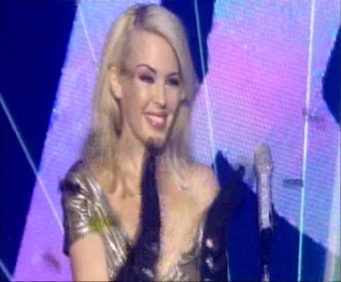 KYLIE MINOGUE. TWO HEARTS