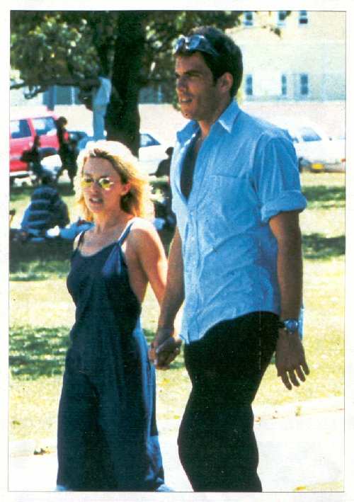 KYLIE MINOGUE EN LA REVISTA OK 486