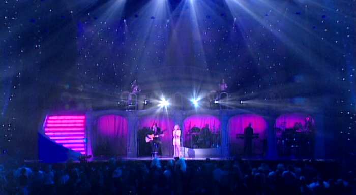 KYLIE MINOGUE 'PUT YOURSELF IN MY PLACE' LIVE IN SIDNEY