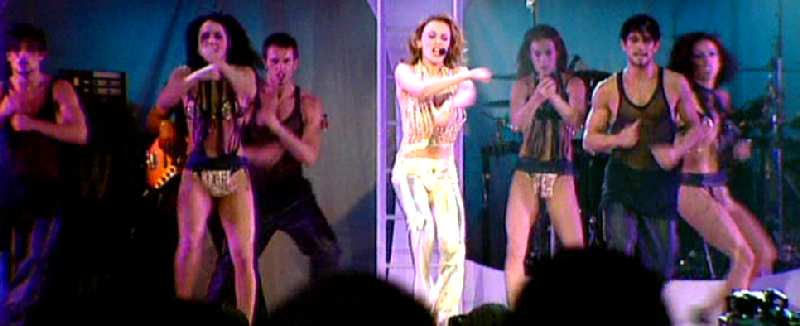 KYLIE MINOGUE 'SHOCKED' LIVE IN SIDNEY