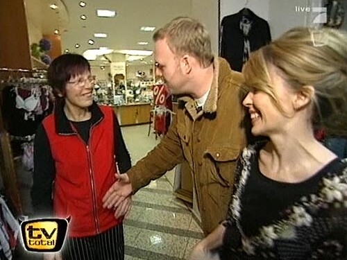 KYLIE MINOGUE EN TV TOTAL
