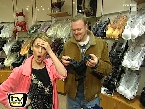 KYLIE MINOGUE EN TV TOTAL