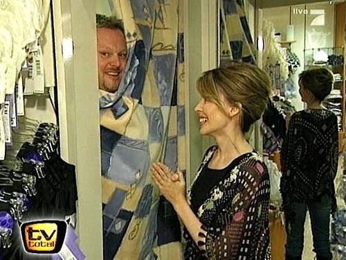 KYLIE MINOGUE EN TV TOTAL