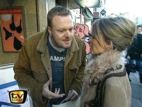 KYLIE MINOGUE EN TV TOTAL