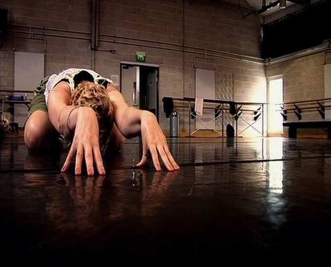 KYLIE MINOGUE. WHITE DIAMOND